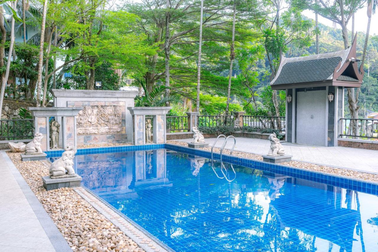 Classic Thai Style Cozy Villa Pool Garden Patong Exterior photo