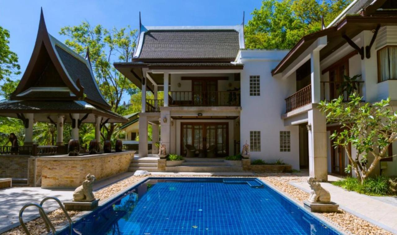 Classic Thai Style Cozy Villa Pool Garden Patong Exterior photo